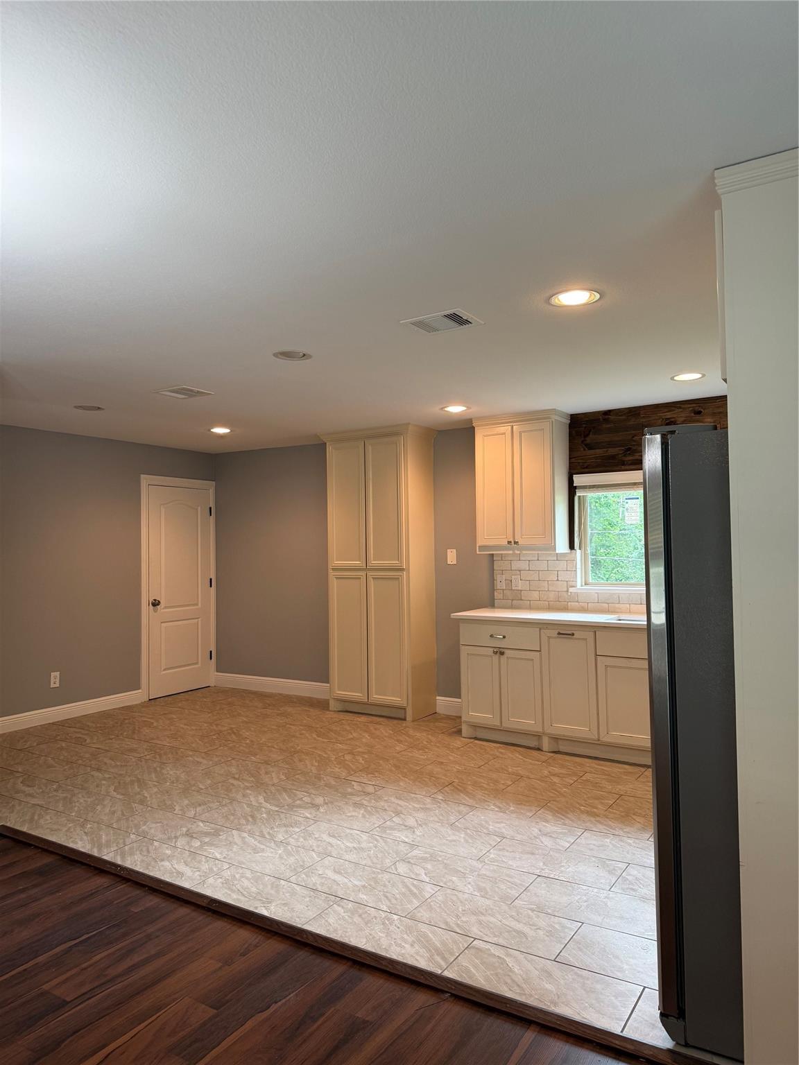 3918 Cedar Forest Drive