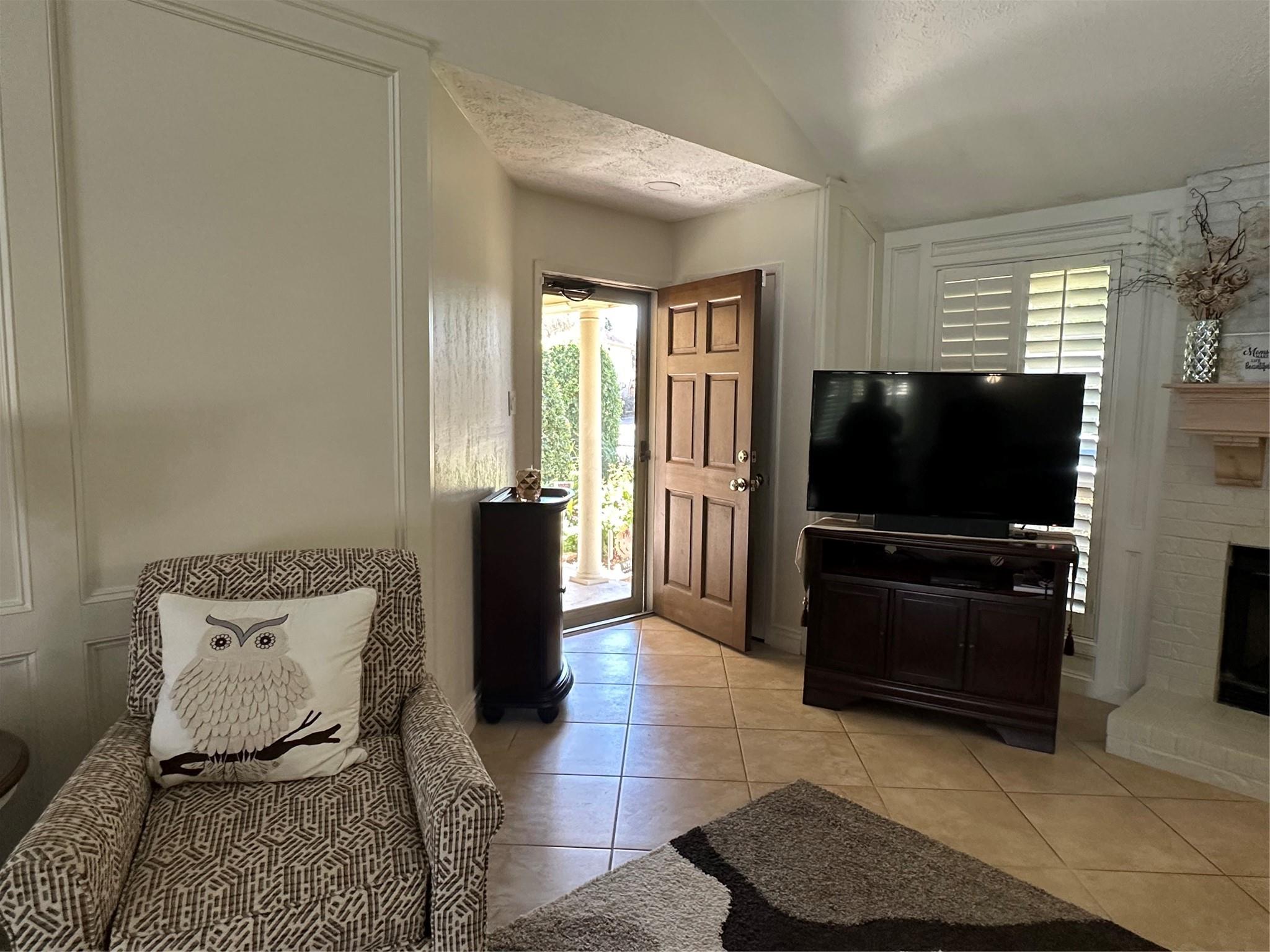 4019 Thistlewood Drive