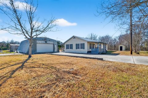 Homes For Sale - 5116 Ike Frank Road<br/> Santa Fe, TX 77517