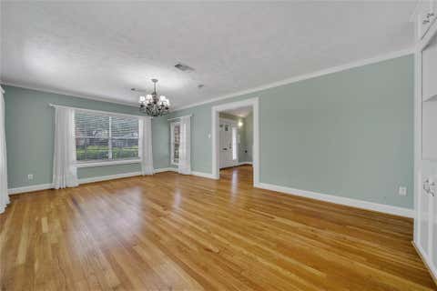 Tiny photo for 1583 Sue Barnett Drive, Houston, TX 77018 (MLS # 49060730)
