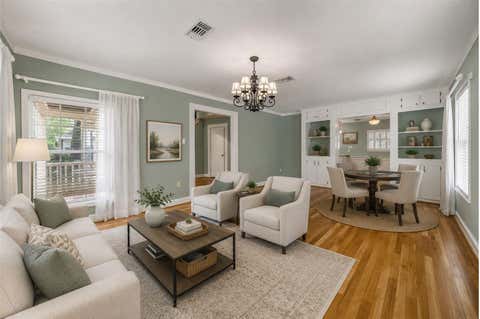 Tiny photo for 1583 Sue Barnett Drive, Houston, TX 77018 (MLS # 49060730)