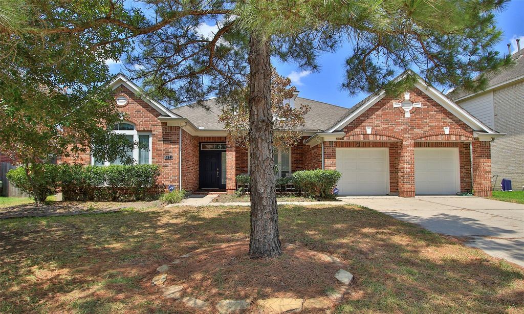 Photo of 8731 Birch Springs Drive Drive, Houston, TX 77095 (MLS # 55333161)