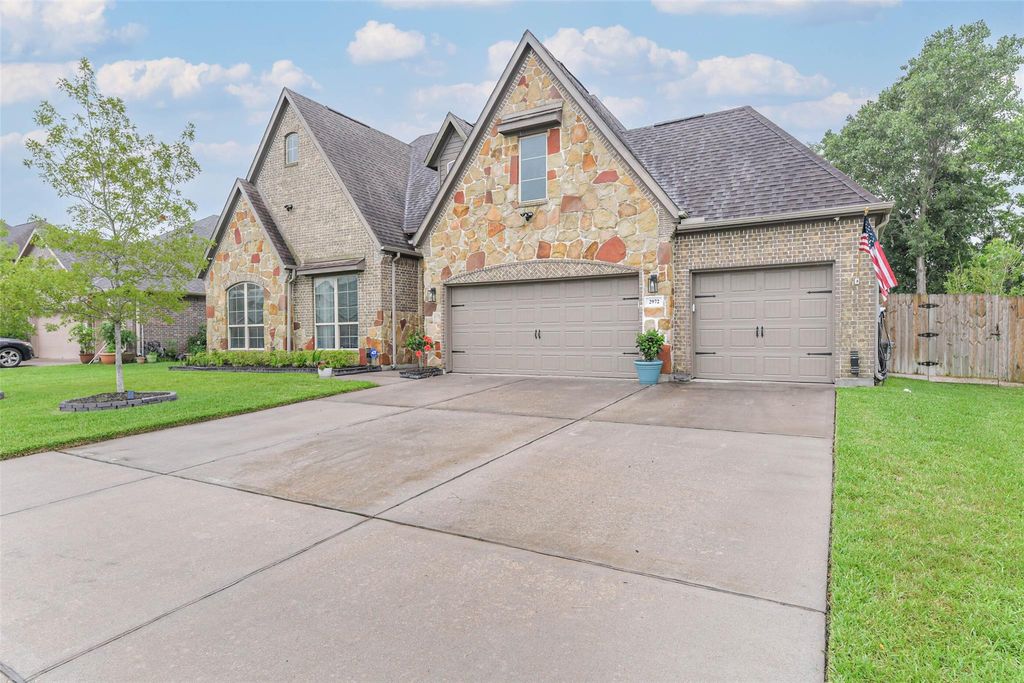 Photo of 2972 Holbrook Valley Lane, League City, TX 77573 (MLS # 21116198)