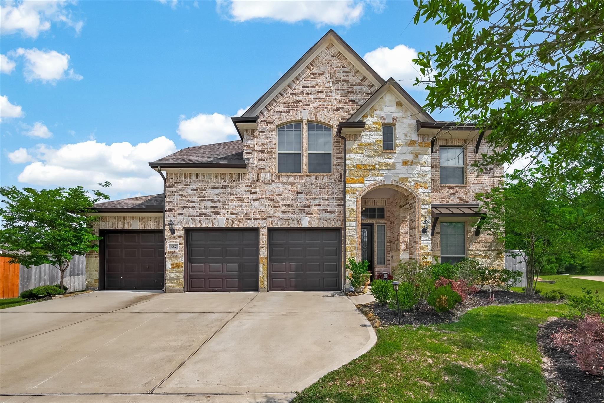 457 Auburn Pines Drive