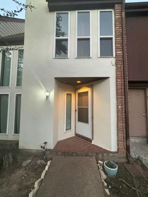 Photo of 17210 N Imperial Valley Drive Drive N #3, Houston, TX 77060 (MLS # 64382522)