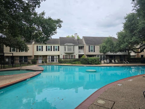 Condo For Rent - 12968 Trail Hollow Drive #2968<br/> Houston, TX 77079