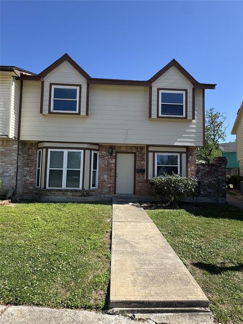 Photo of 3818 Willow Springs Lane, Houston, TX 77080 (MLS # 72377010)