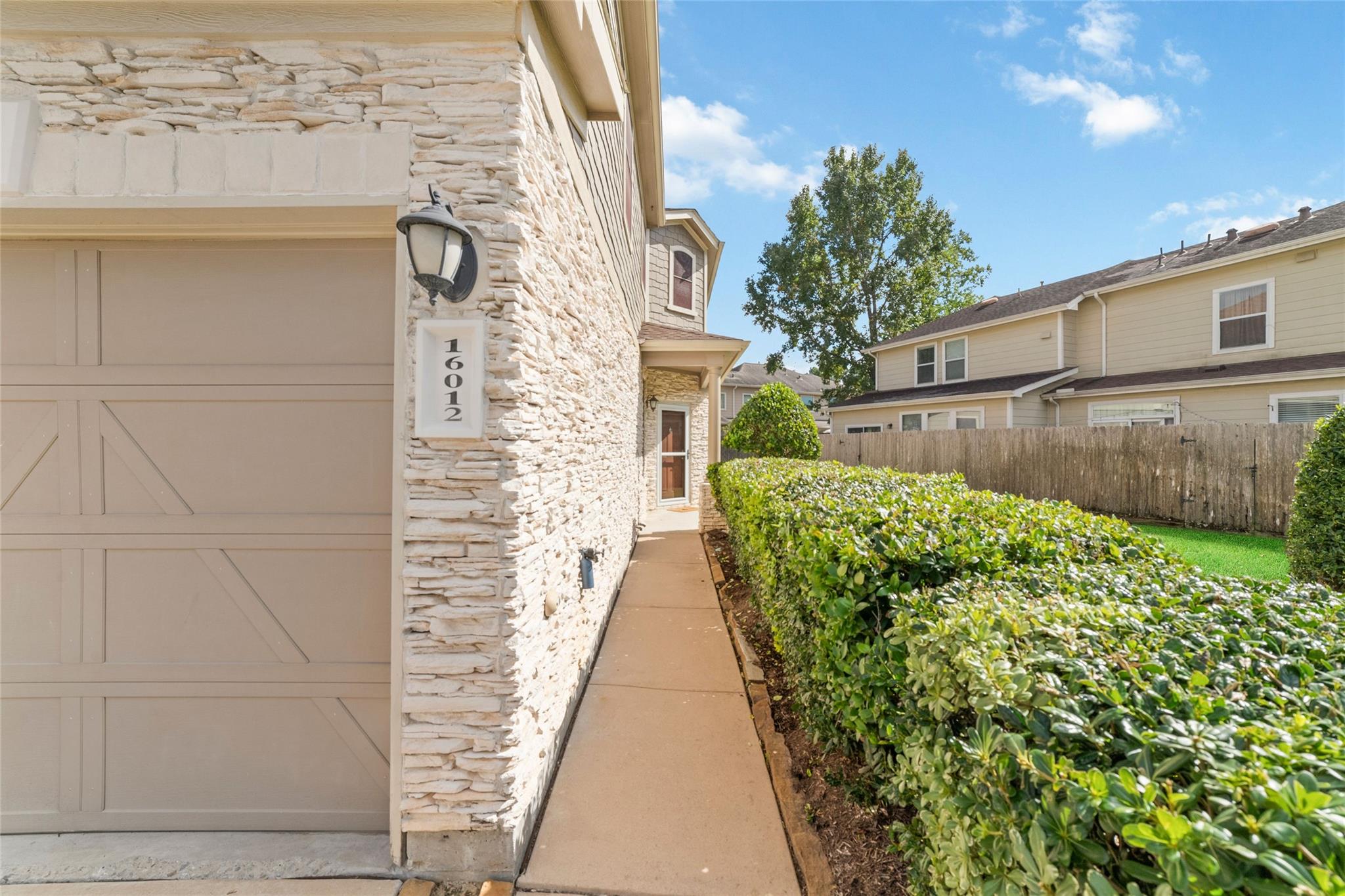 16012 Summerville Lake Drive