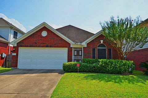 Photo of 8835 Aspen Meadow Drive, Houston, TX 77071 (MLS # 22992351)