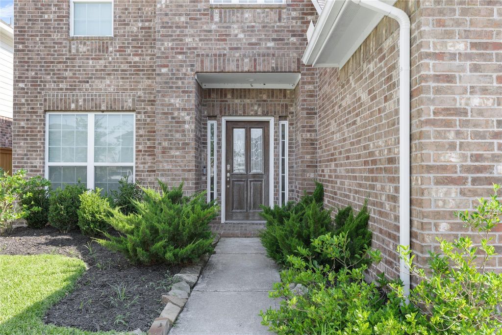 Photo of 2314 Red Slate Drive, Rosharon, TX 77583 (MLS # 43387078)