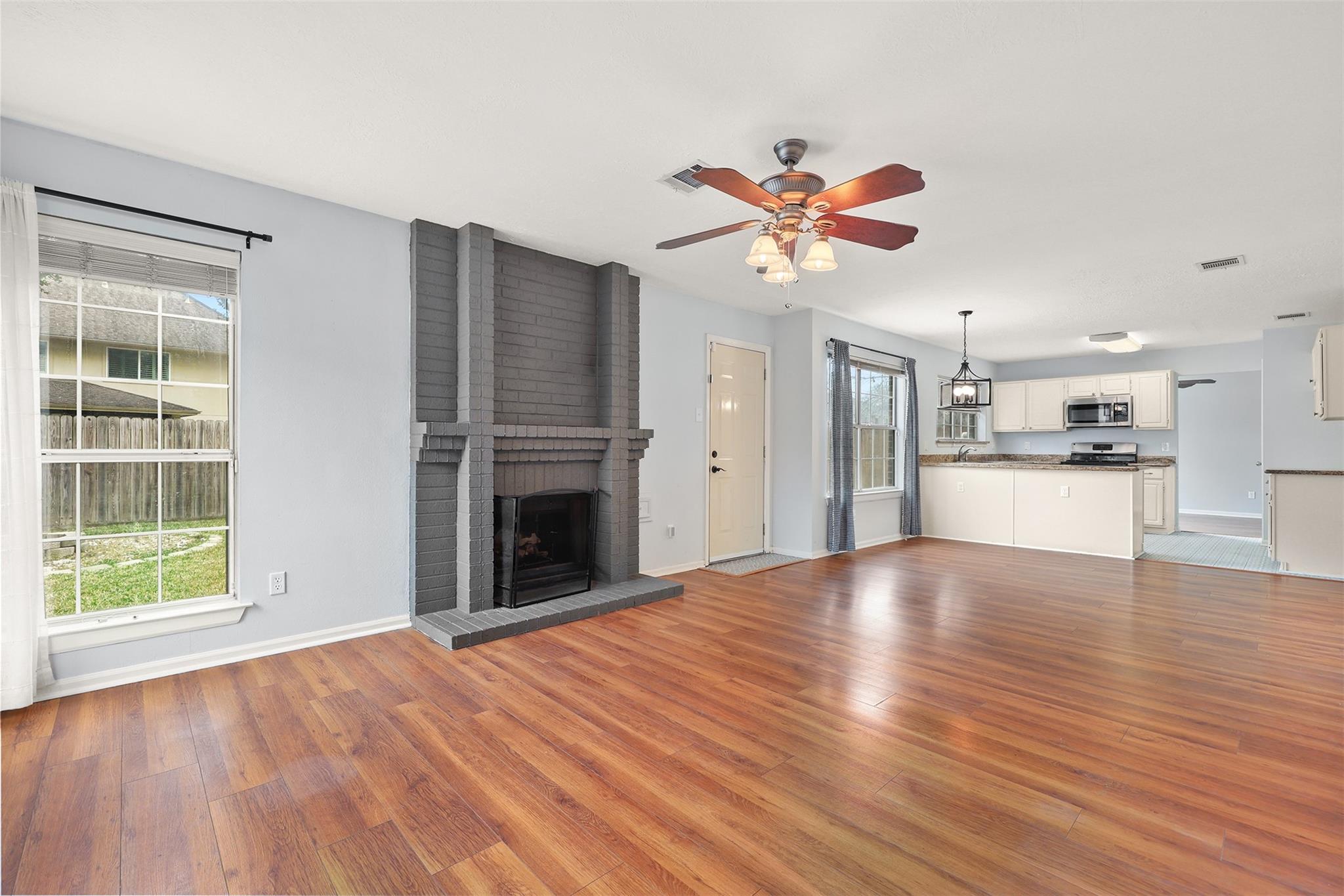 4207 Royal Manor Drive