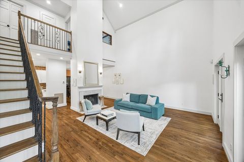 Photo of 6013 Inwood Drive #A, Houston, TX 77057 (MLS # 93988917)