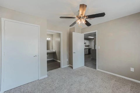 Photo of 11111 W Montgomery Road #423, Houston, TX 77088 (MLS # 83617059)