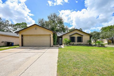 Photo of 2519 Fredericksburg Drive, League City, TX 77573 (MLS # 4672305)