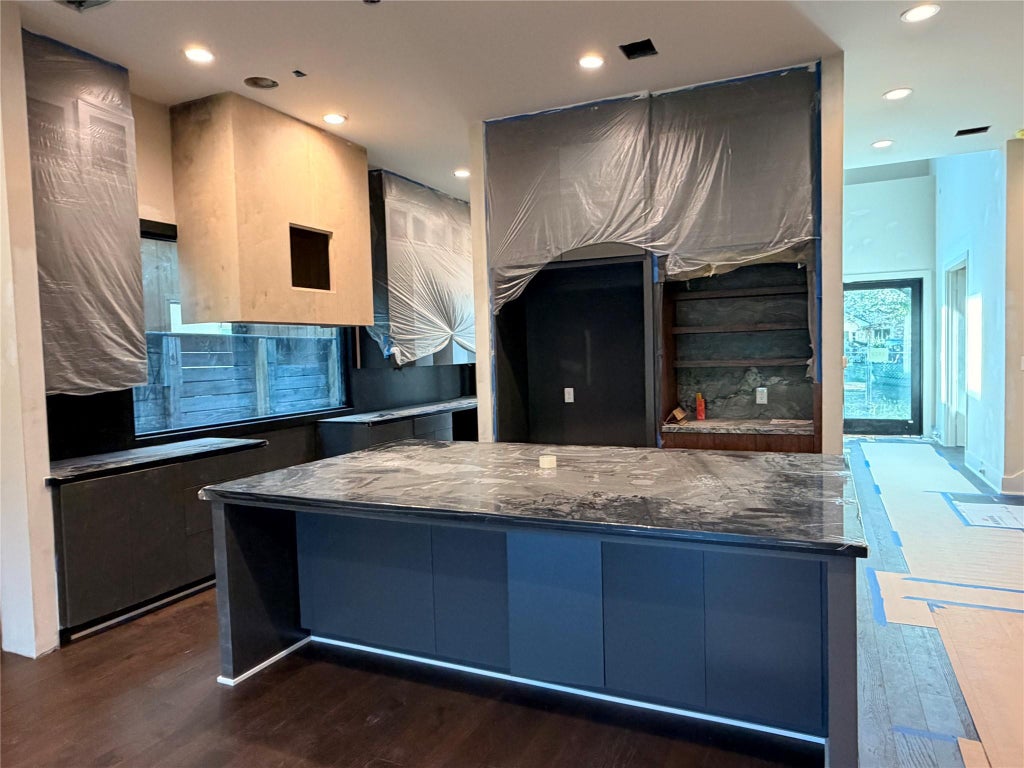 Photo of 1523 Marshall Street, Houston, TX 77006 (MLS # 96604140)