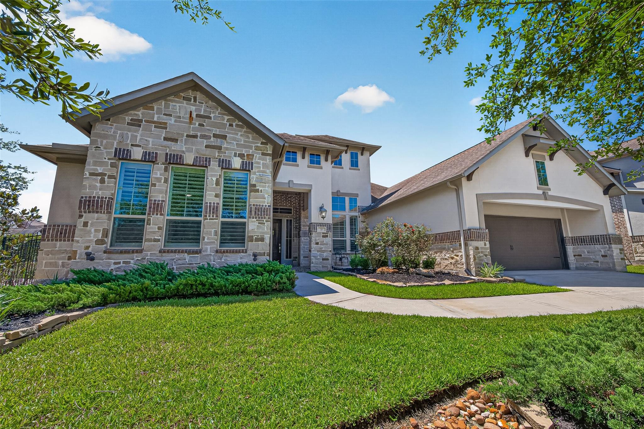 30 Argosy Bend Place