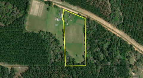 Photo of 820 Camp Seale Road, Livingston, TX 77351 (MLS # 40657247)