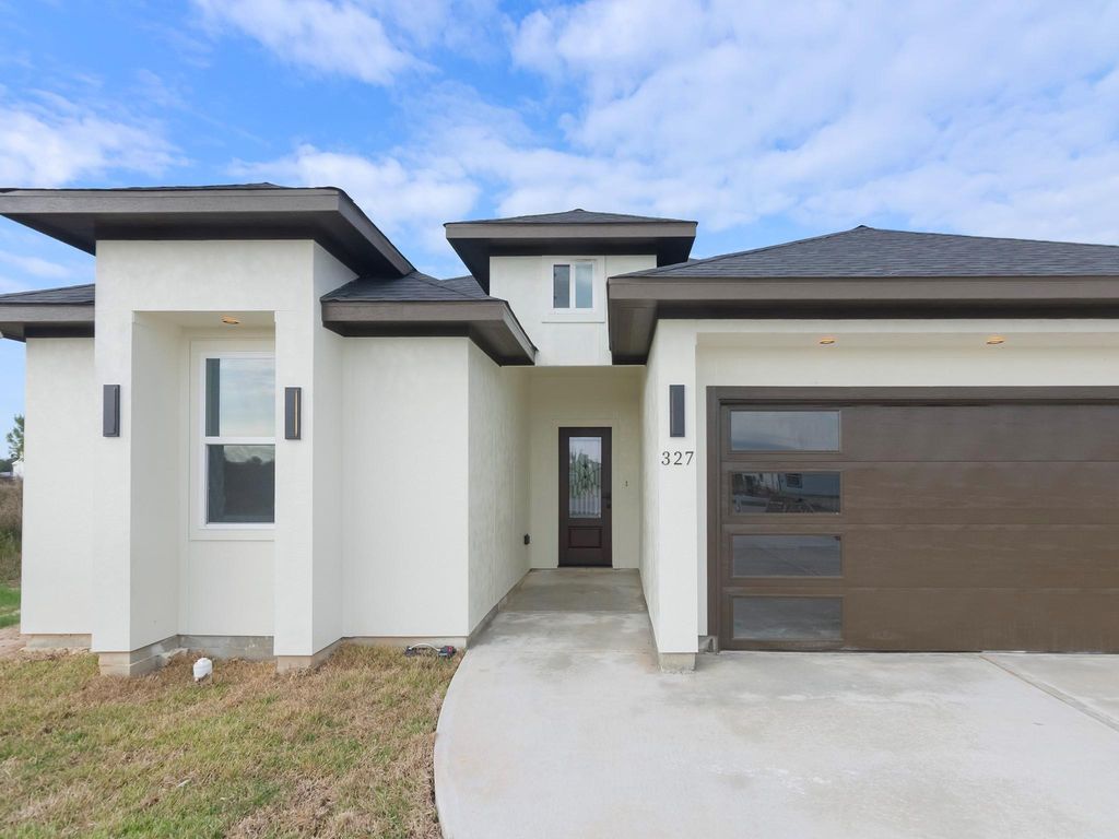 Photo of 327 Road 5840, Cleveland, TX 77327 (MLS # 9969131)