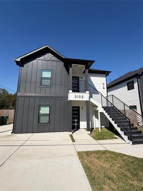 Photo of 3105 Grassmere Street #A, Houston, TX 77051 (MLS # 10942845)