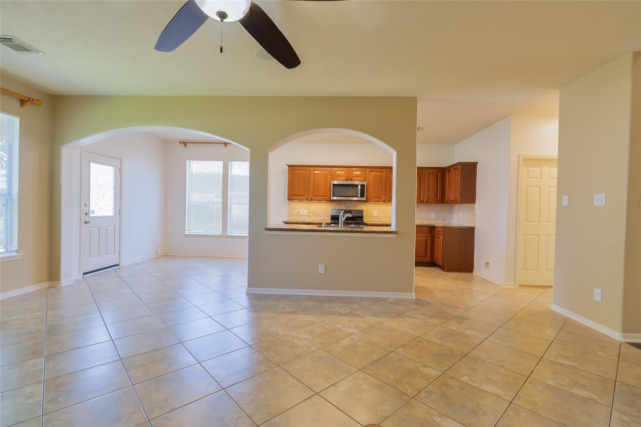 2843 Lakecrest Forest Drive