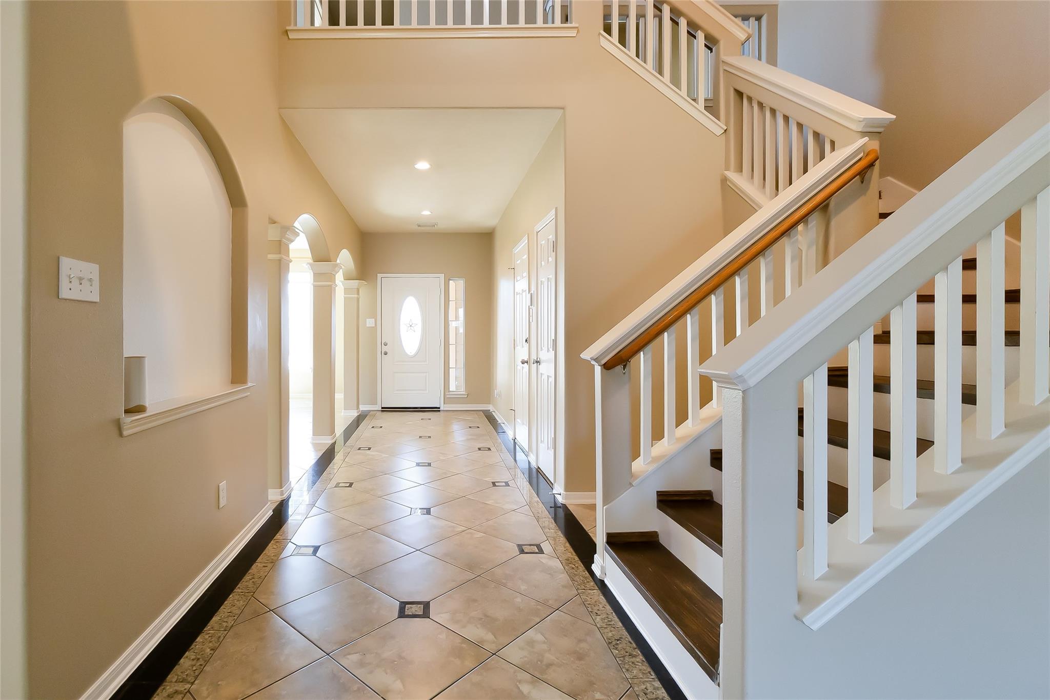 2843 Lakecrest Forest Drive