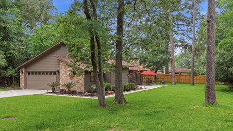 Photo of 11830 Cranberry Lane, Montgomery, TX 77356 (MLS # 73644918)