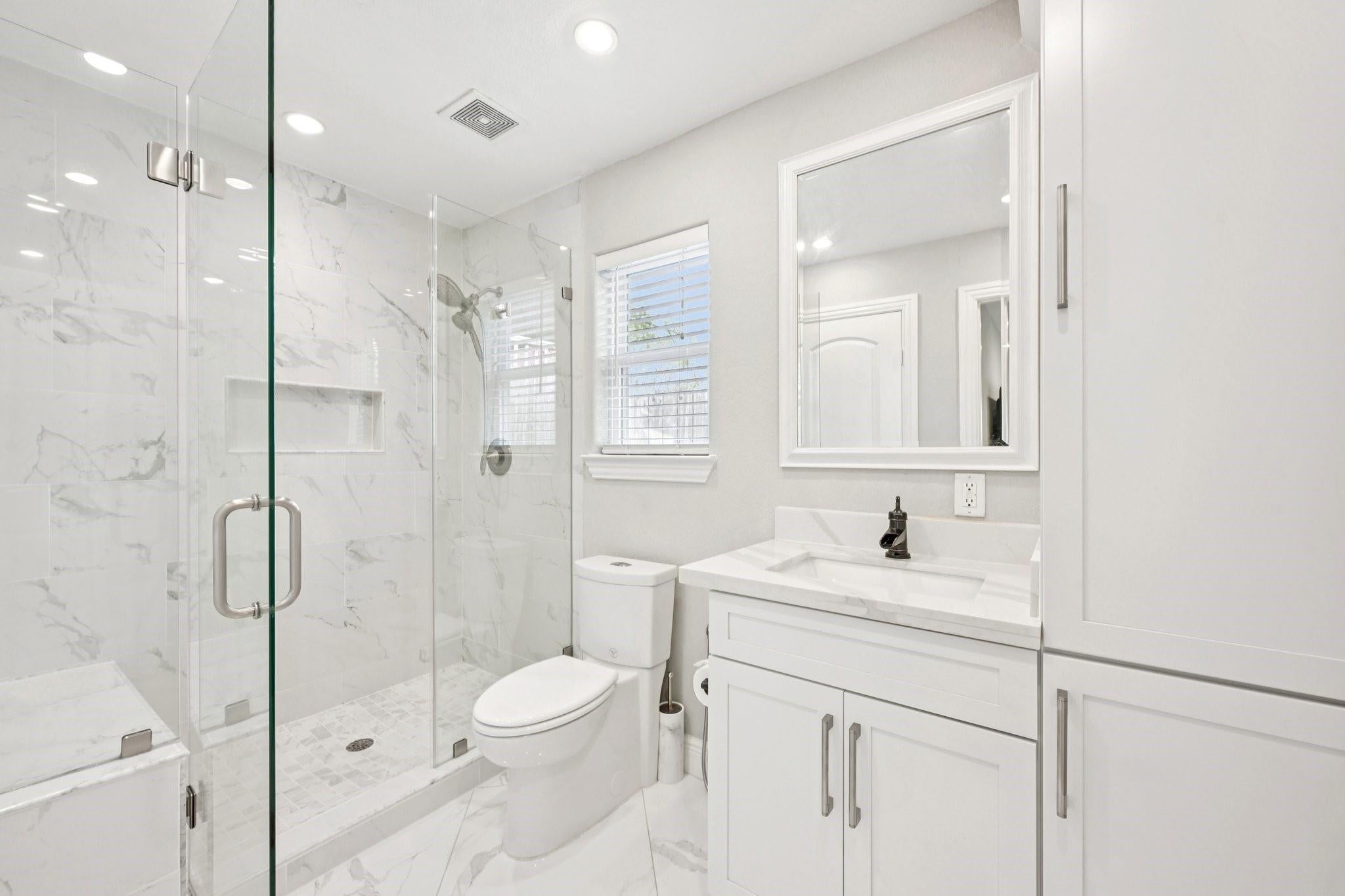 Houston, Texas, 77024, United States, 4 Bedrooms Bedrooms, ,4 BathroomsBathrooms,Residential,Active,2034259