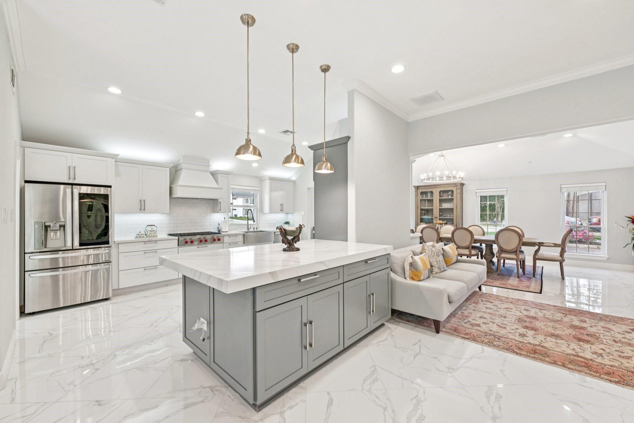 Houston, Texas, 77024, United States, 4 Bedrooms Bedrooms, ,4 BathroomsBathrooms,Residential,Active,2034259