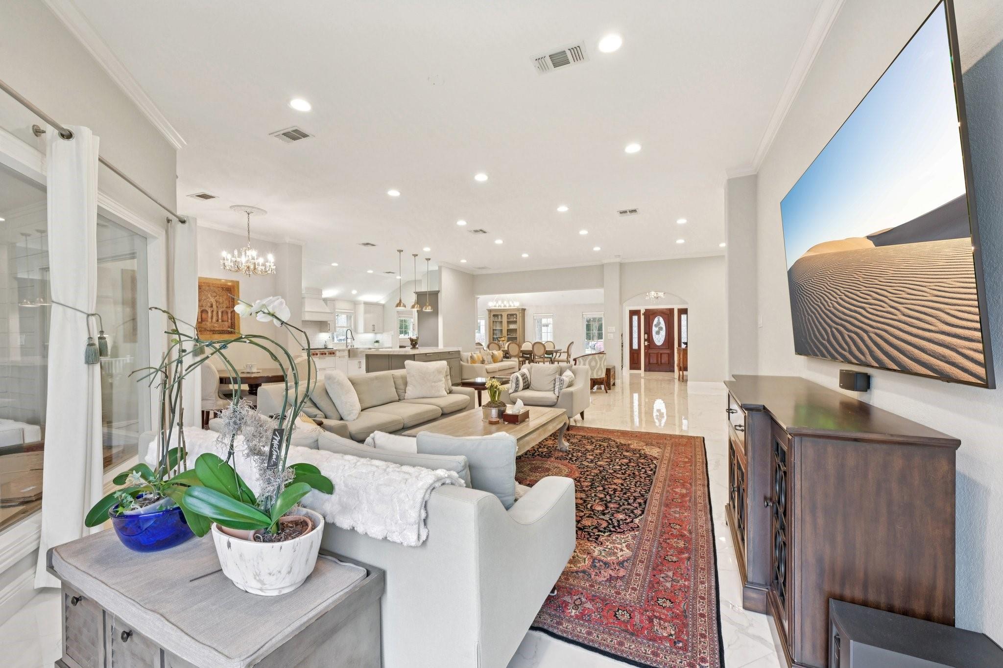 Houston, Texas, 77024, United States, 4 Bedrooms Bedrooms, ,4 BathroomsBathrooms,Residential,Active,2034259