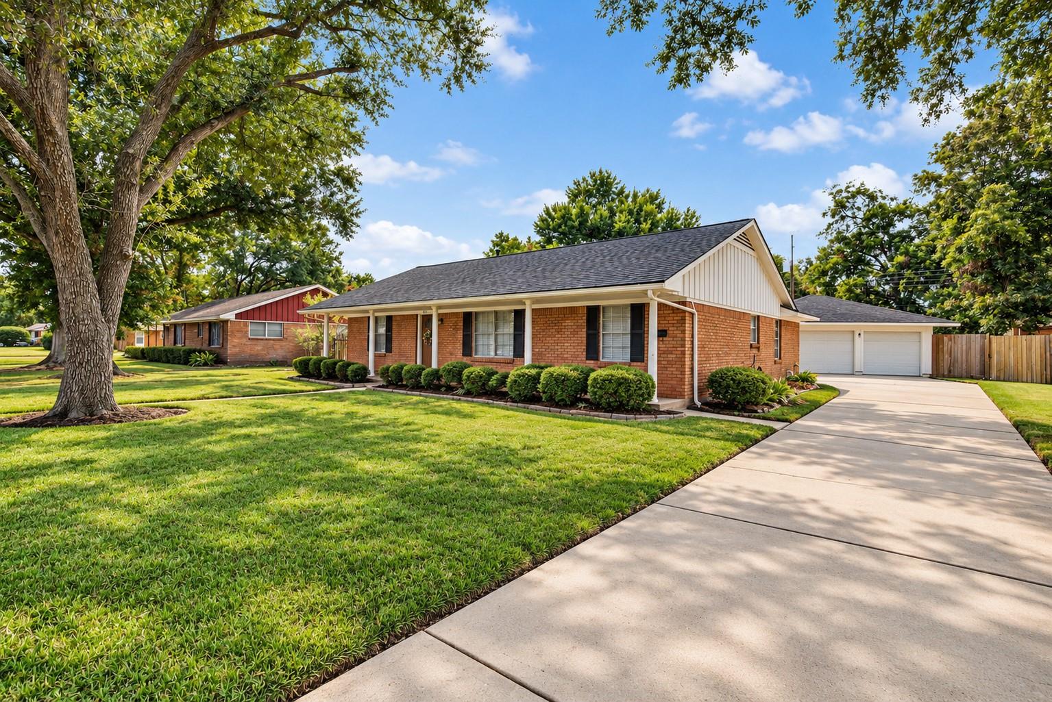2016 San Jacinto Drive