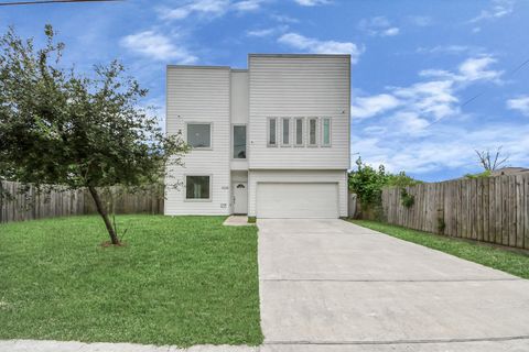 Photo of 4228 Bellfort Street, Houston, TX 77051 (MLS # 84115925)