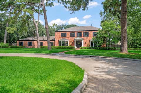 Homes For Sale - 5360 Spring Park Street<br/> Houston, TX 77056