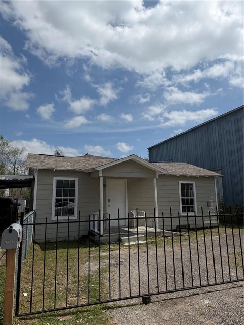 Photo of 11914 Anchick Street, Houston, TX 77076 (MLS # 47179065)