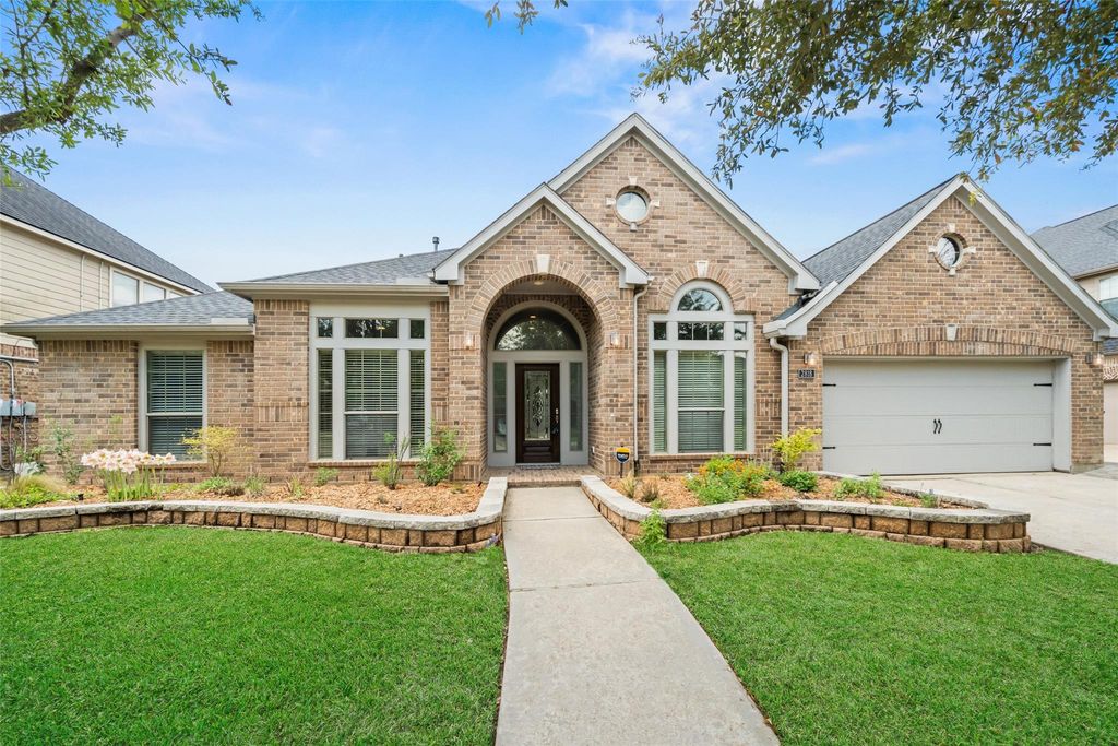 Photo of 2818 Red Maple Drive, Katy, TX 77494 (MLS # 90580222)