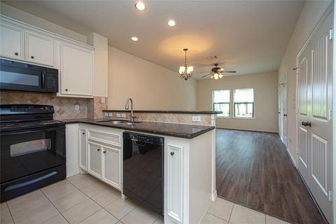 Photo of 1426 April Villas #A, Conroe, TX 77356 (MLS # 25003215)