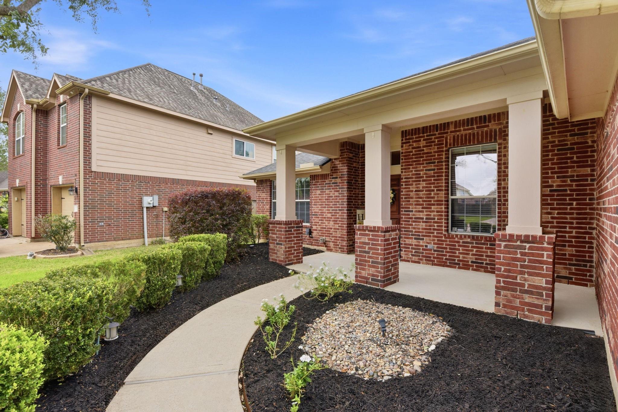 2821 Chinaberry Park Lane