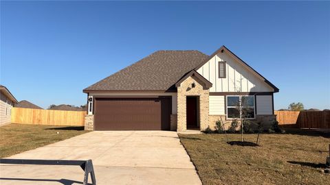 Photo of 5403 Bear Run, Bryan, TX 77803 (MLS # 12581762)