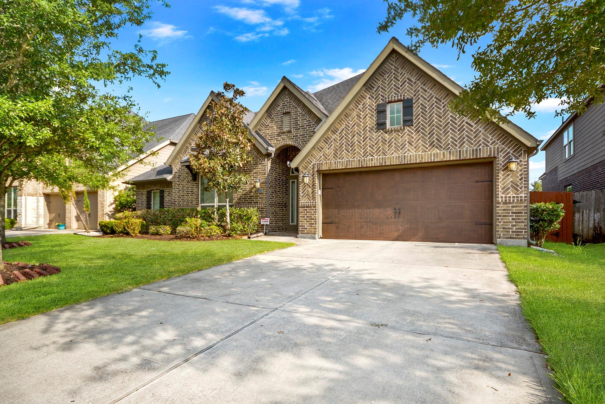27815 Colonial Point Drive