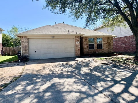 Photo of 6019 Fallmont Drive, Houston, TX 77086 (MLS # 12854608)