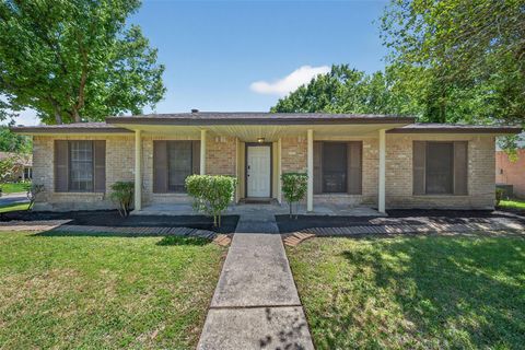 Photo of 4538 Burkegate Drive, Spring, TX 77373 (MLS # 87460324)