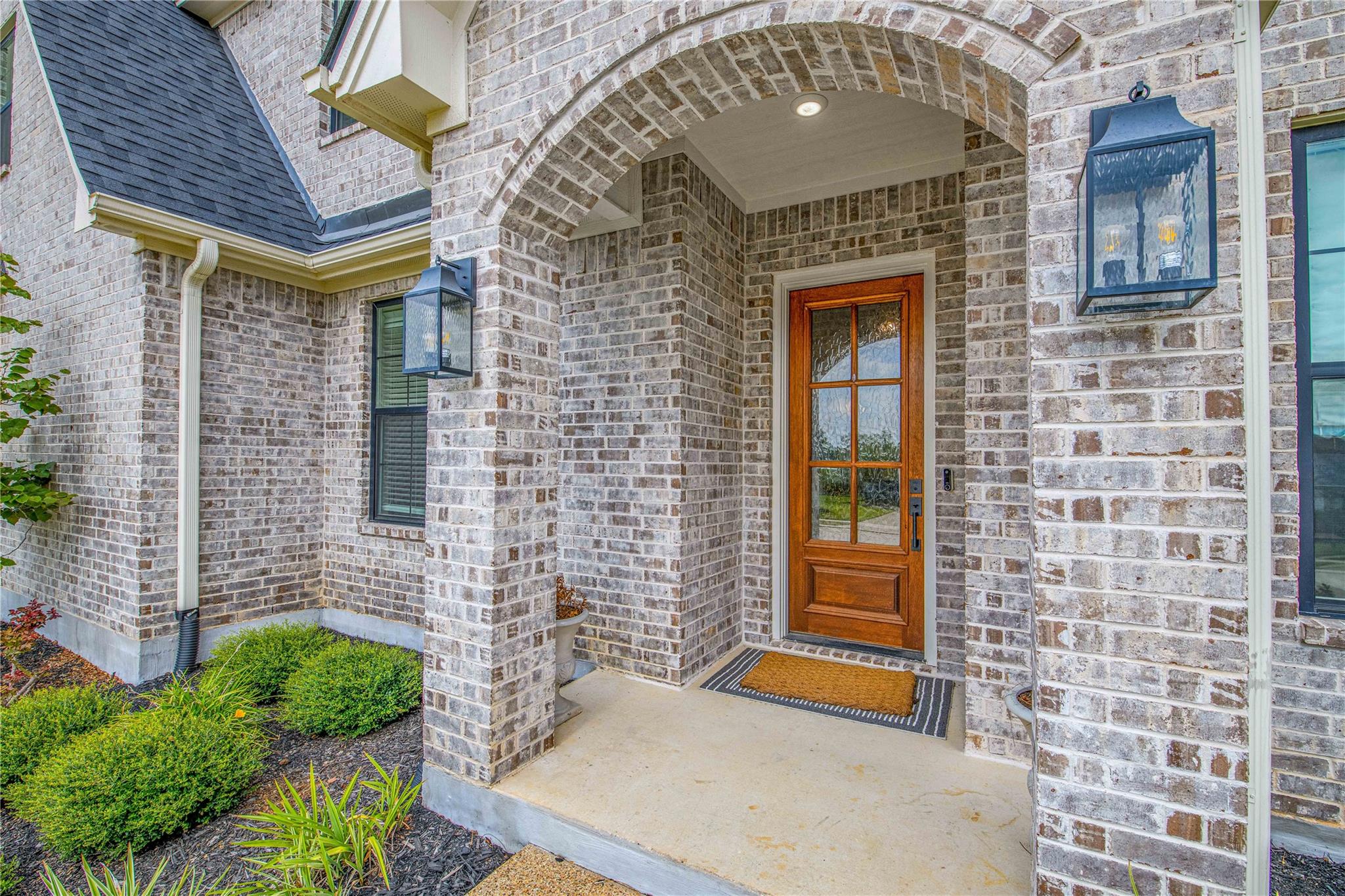 2038 Pebble Bend Drive