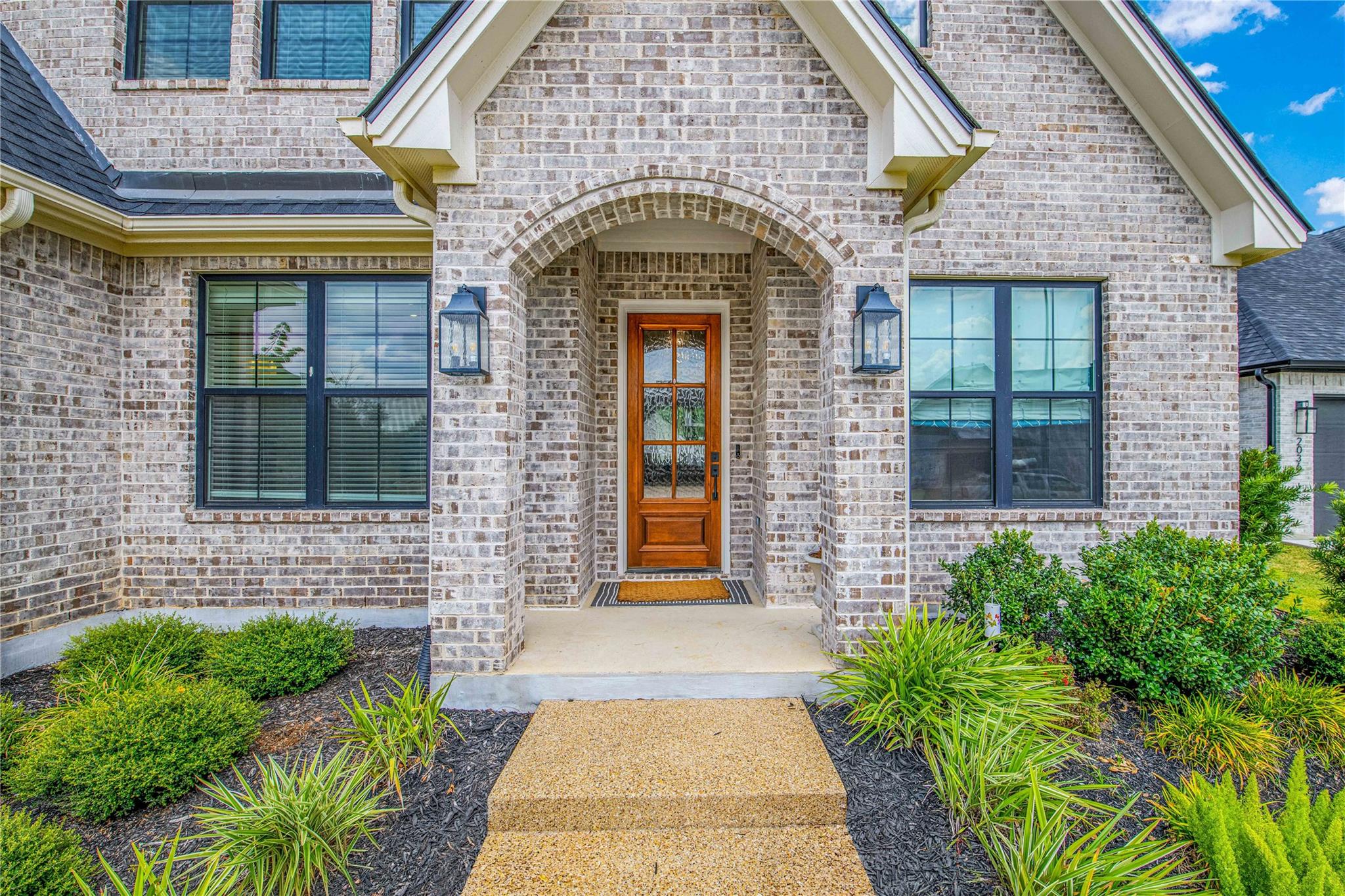 2038 Pebble Bend Drive