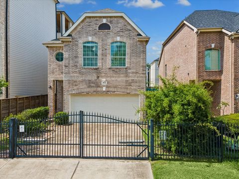 Photo of 7608 Janak Drive, Houston, TX 77055 (MLS # 98206075)