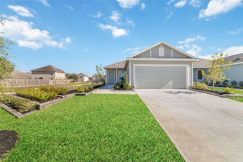 Photo of 12530 Wild Strawberry Road, Houston, TX 77038 (MLS # 50152277)
