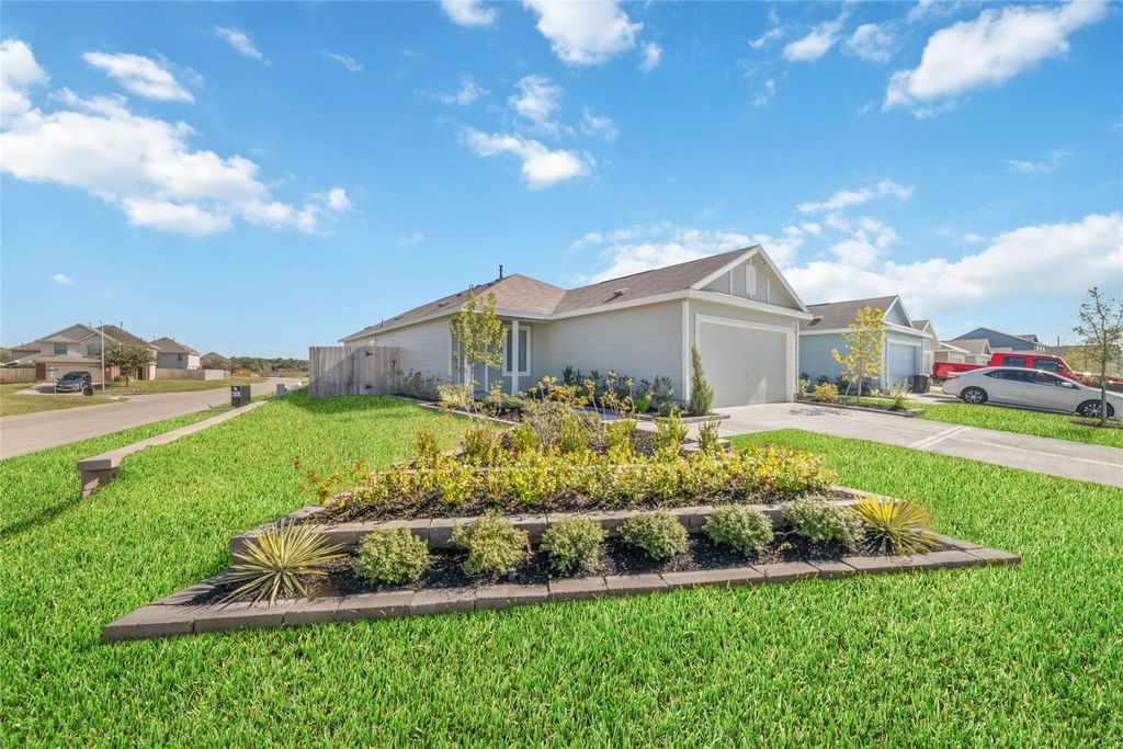 Photo of 12530 Wild Strawberry Road, Houston, TX 77038 (MLS # 50152277)