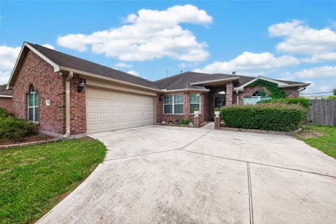 Photo of 18623 Polo Meadow Drive, Humble, TX 77346 (MLS # 63054768)