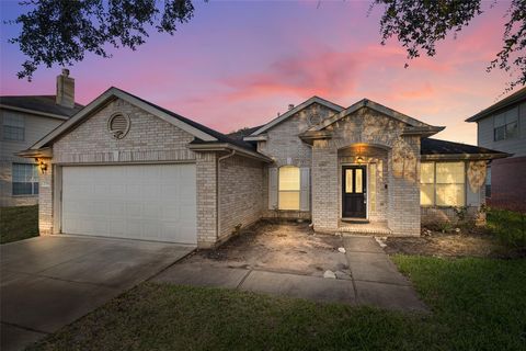 Photo of 2719 Riverhollow Lane, Sugar Land, TX 77479 (MLS # 23961801)