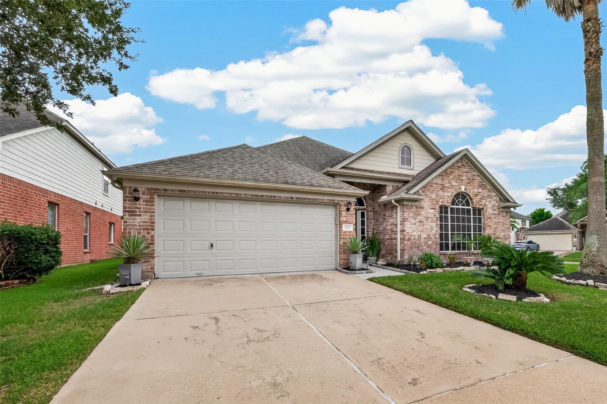 3702 Fairhope Grove Circle
