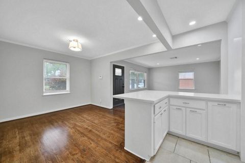 Tiny photo for 10406 Woodwind Drive, Houston, TX 77025 (MLS # 39572193)