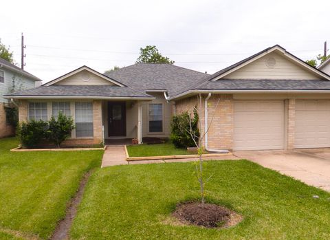 Photo of 3214 Kempwood Drive, Sugar Land, TX 77479 (MLS # 10717150)